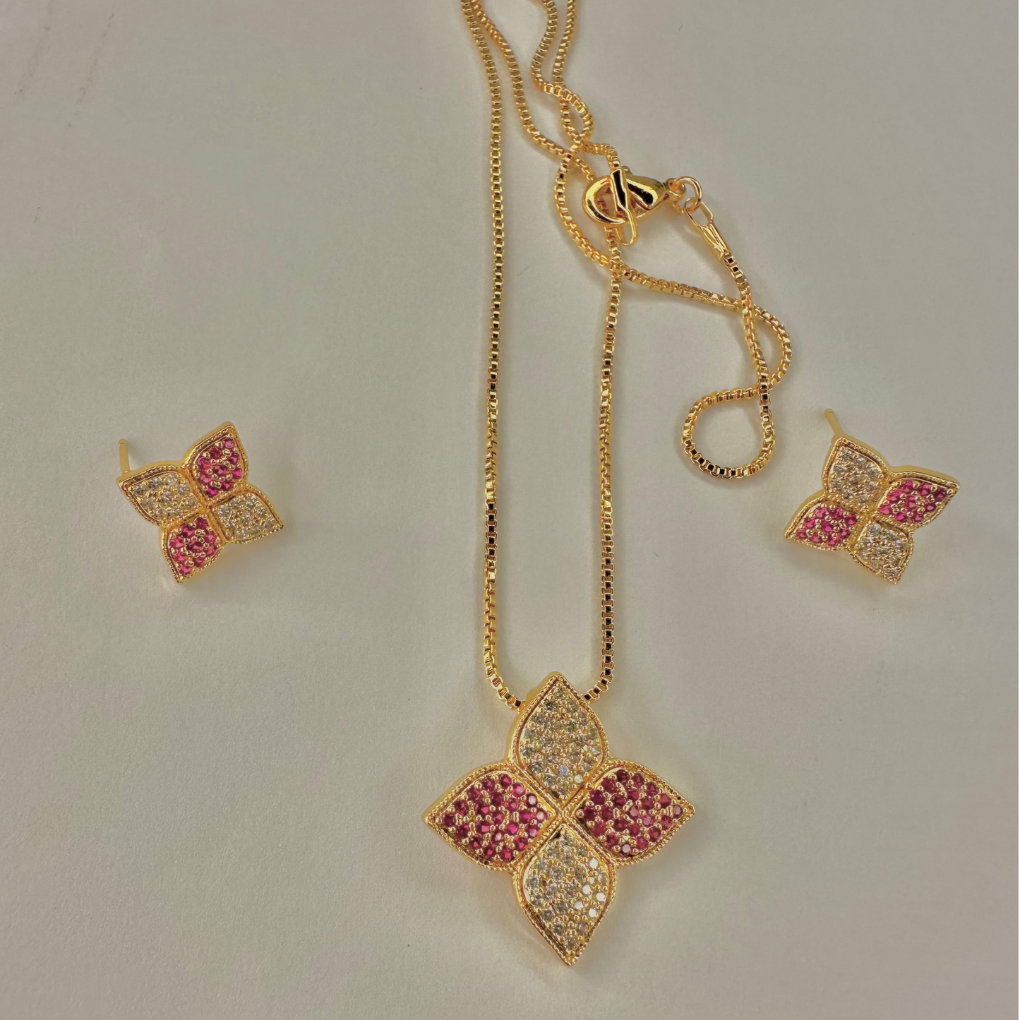 Pink and Gold Coloured Four-Leaf Flower Necklace and Earring Set