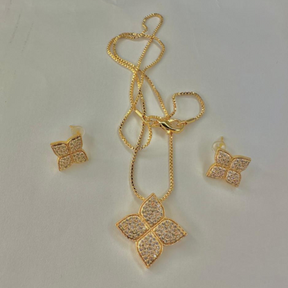 Golden Coloured Four-Leaf Flower Necklace and Earring Set